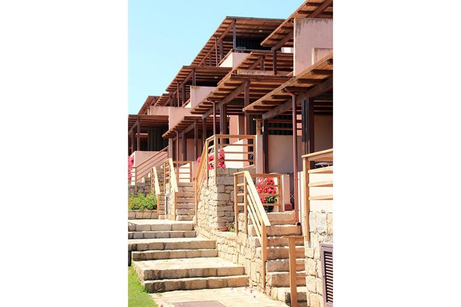 Residence Portolaconia Appartamenti Cannigione Bagian luar foto