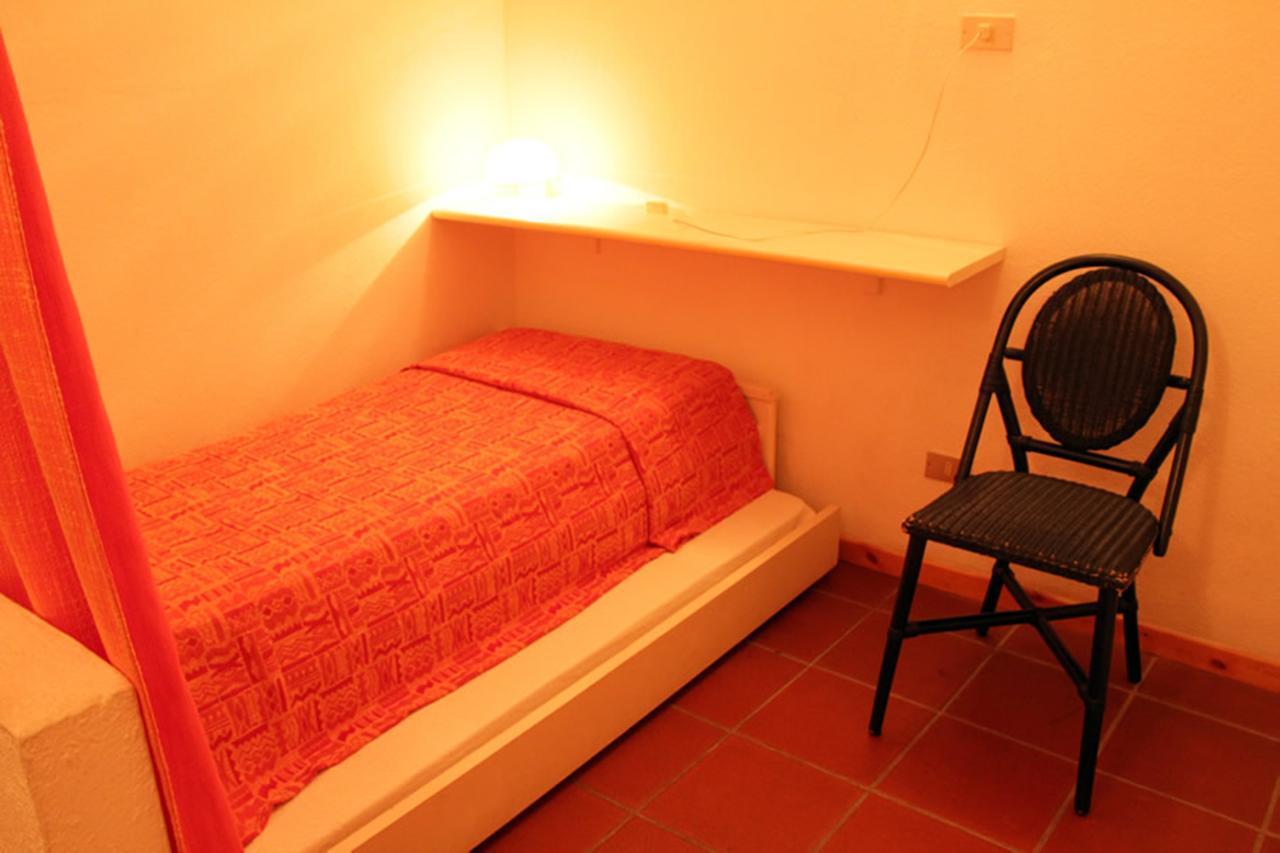Residence Portolaconia Appartamenti Cannigione Ruang foto
