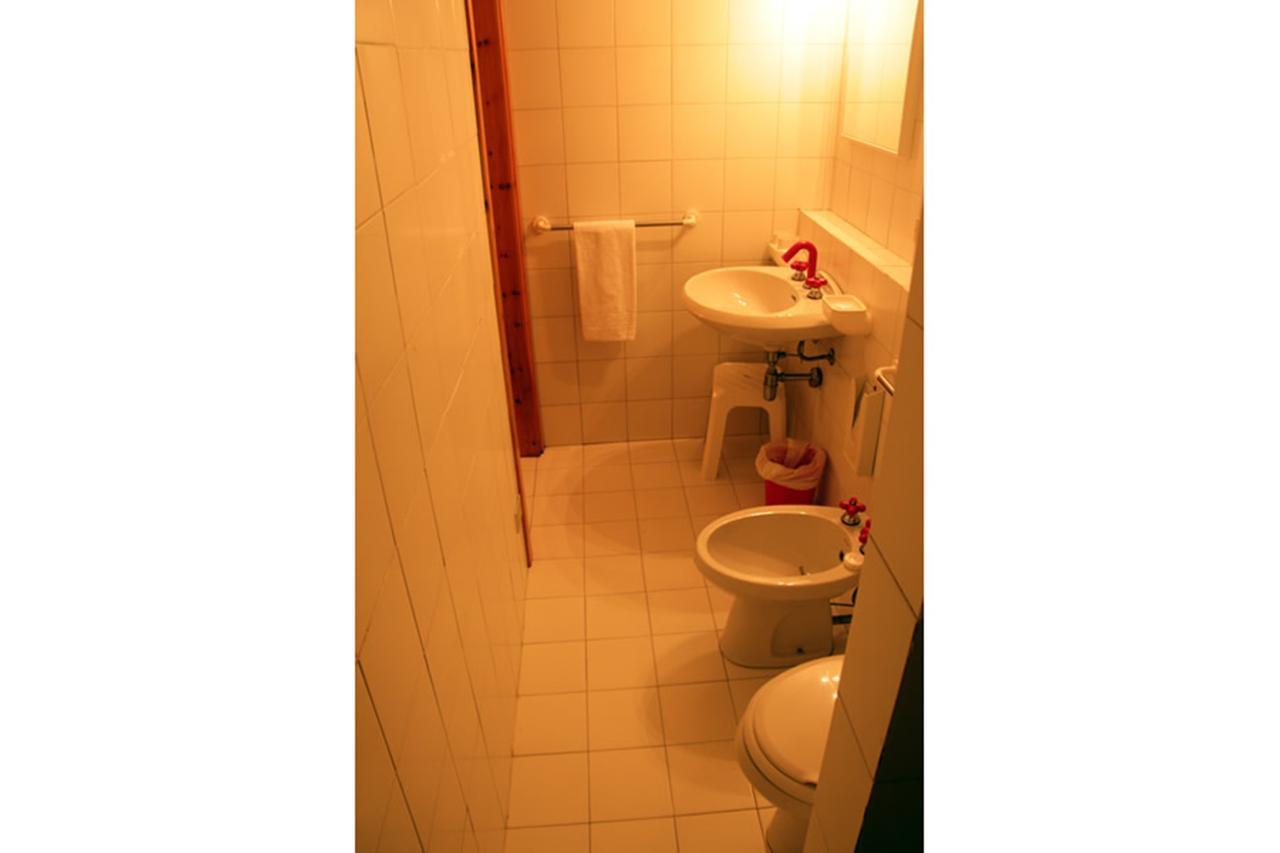 Residence Portolaconia Appartamenti Cannigione Ruang foto