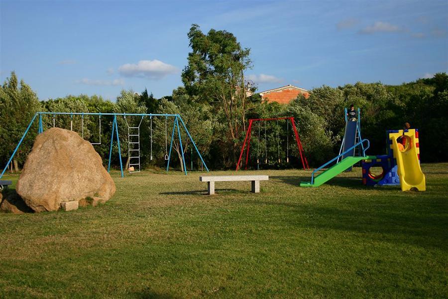 Residence Portolaconia Appartamenti Cannigione Bagian luar foto